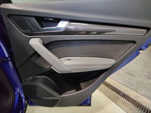 Used 2022 Audi SQ5 Premium Plus w/ Premium Plus Package image 16