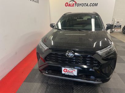 New 2025 Toyota RAV4 SE