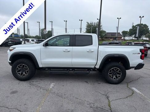 Used 2024 Chevrolet Colorado ZR2 w/ ZR2 Convenience Package III AWD/4WD image 7