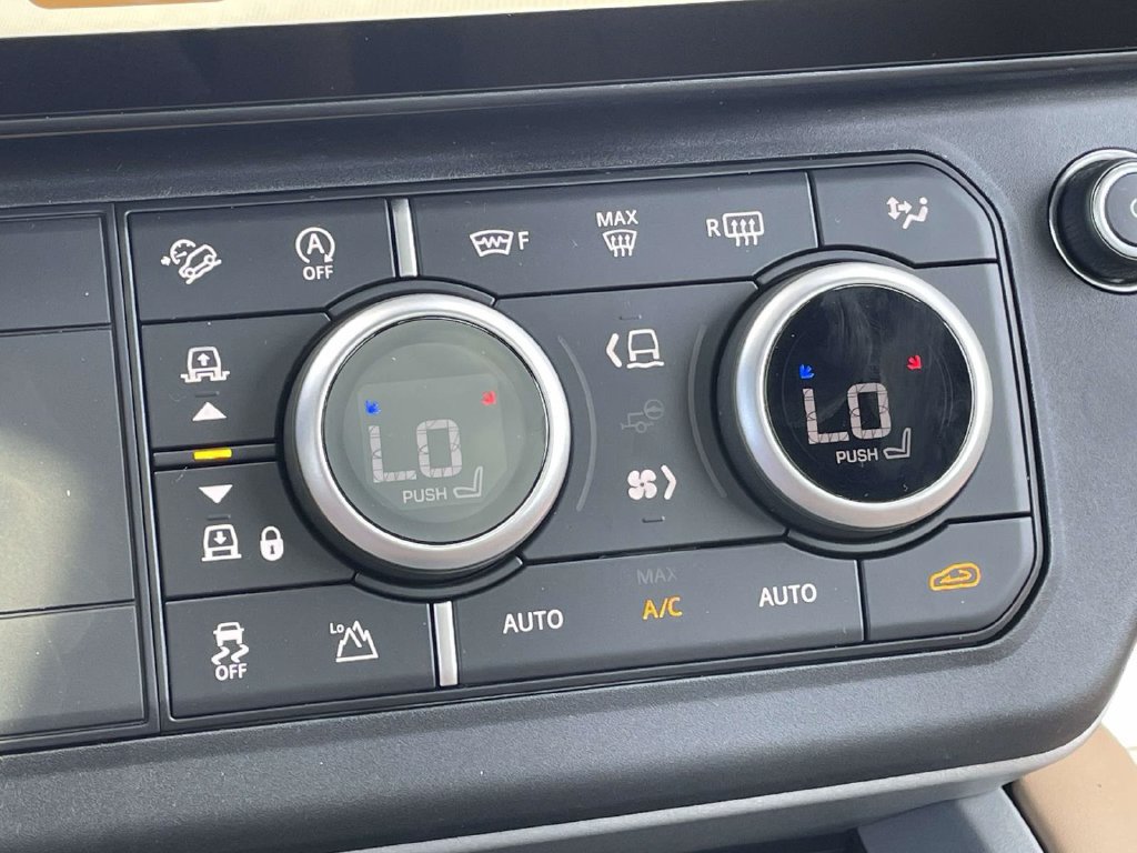New 2026 Land Rover Defender 130 V8 AWD/4WD image 21