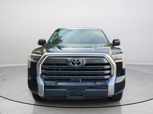 Used 2023 Toyota Tundra Limited AWD/4WD image 3