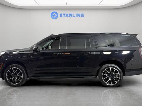 Used 2025 Chevrolet Suburban RST w/ Comfort Package RWD image 3