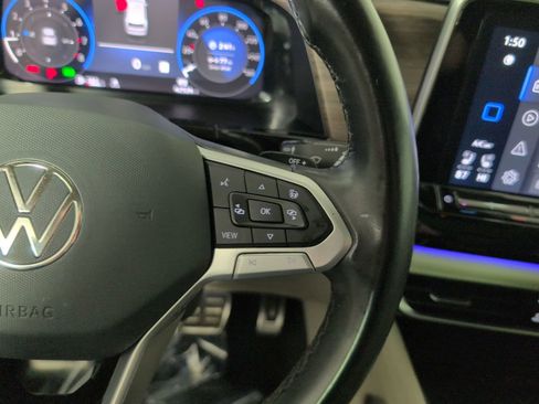 Used 2024 Volkswagen Atlas SEL Premium R-Line image 14