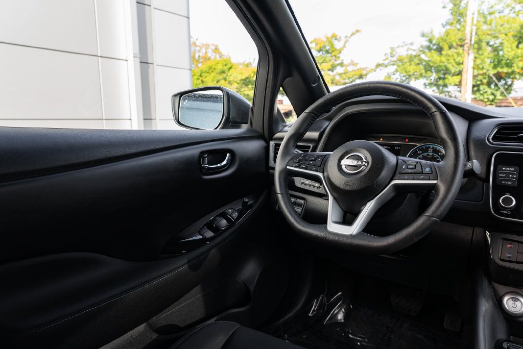 Used 2024 Nissan Leaf SV Plus FWD image 11