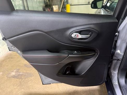 Used 2023 Jeep Cherokee Trailhawk w/ Sun & Sound Group image 25