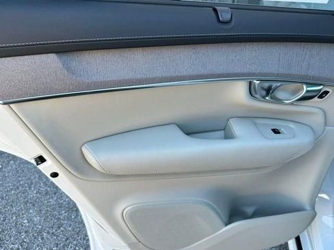 New 2026 Volvo XC90 T8 Ultra w/ Protection Package Premier AWD/4WD image 23