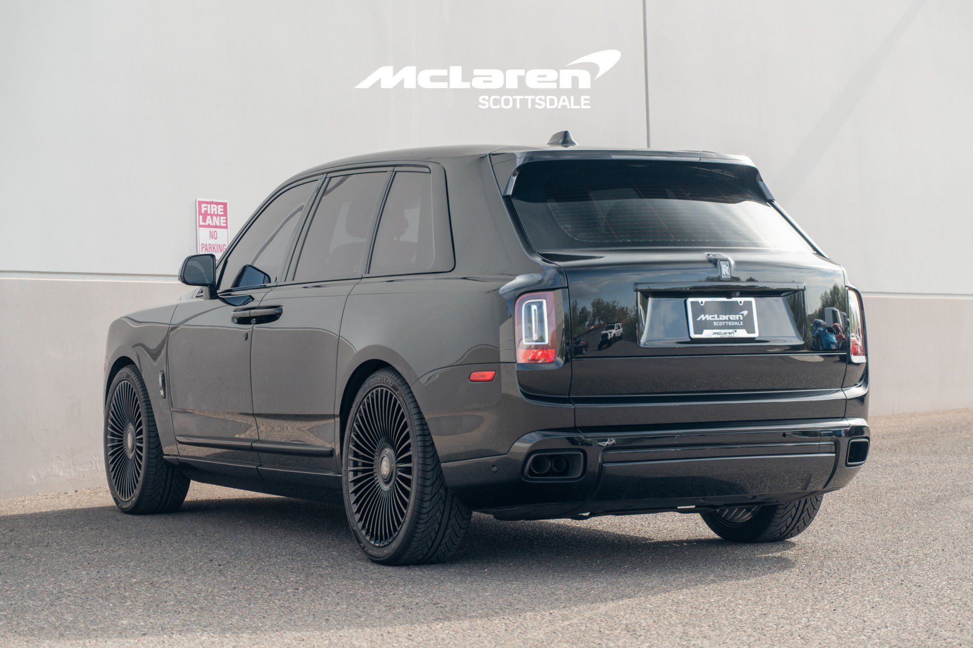 Used 2022 Rolls-Royce Cullinan AWD/4WD image 5