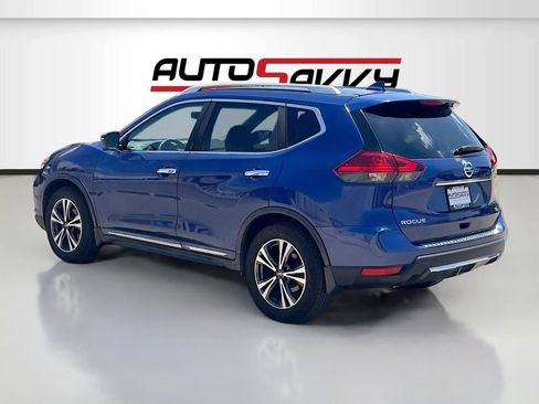 Used 2017 Nissan Rogue SL w/ SL Premium Package FWD image 5