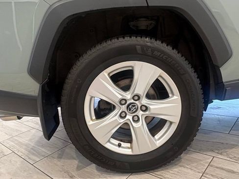 Used 2020 Toyota RAV4 XLE w/ Convenience Package AWD/4WD image 9