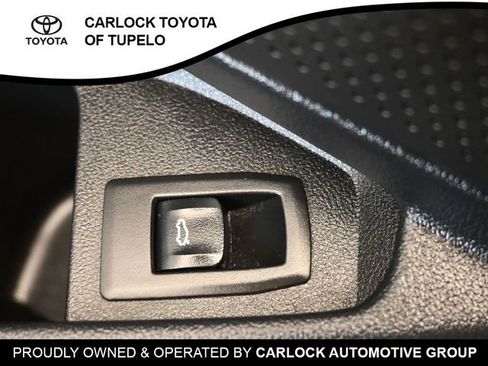 Used 2021 BMW 330i Sedan w/ Convenience Package image 28