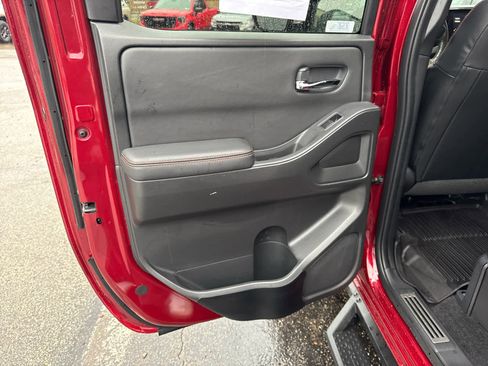 Used 2023 Nissan Frontier PRO-4X w/ Pro-4X Premium Package image 25