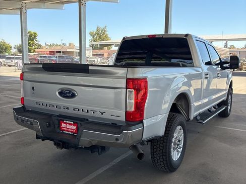 Used 2017 Ford F250 XLT w/ XLT Value Package AWD/4WD image 3