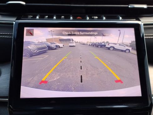 Used 2022 Jeep Grand Cherokee Overland w/ MOPAR Finishing Package AWD/4WD image 22