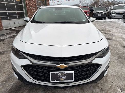 Used 2024 Chevrolet Malibu LT image 2