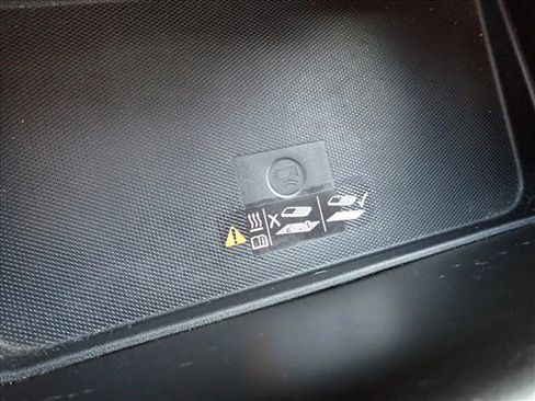 Used 2022 Chevrolet Tahoe Z71 image 17