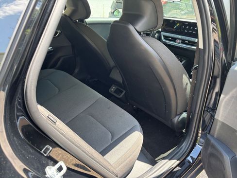Used 2025 Kia K4 FWD image 40