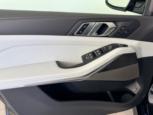 New 2026 BMW X5 xDrive50e image 12