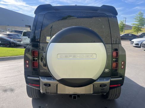 Used 2021 Land Rover Defender 90 X-Dynamic S image 6