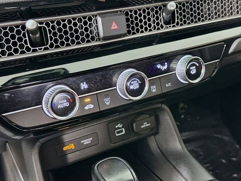 Used 2023 Honda Civic Sport image 16