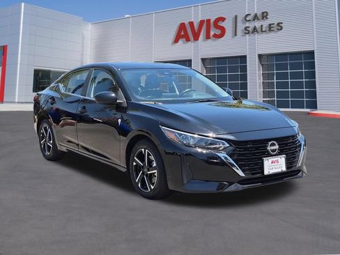 Used 2025 Nissan Sentra SV FWD image 3