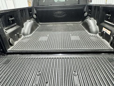 Used 2015 Ford F150 XLT w/ Equipment Group 302A Luxury AWD/4WD image 6