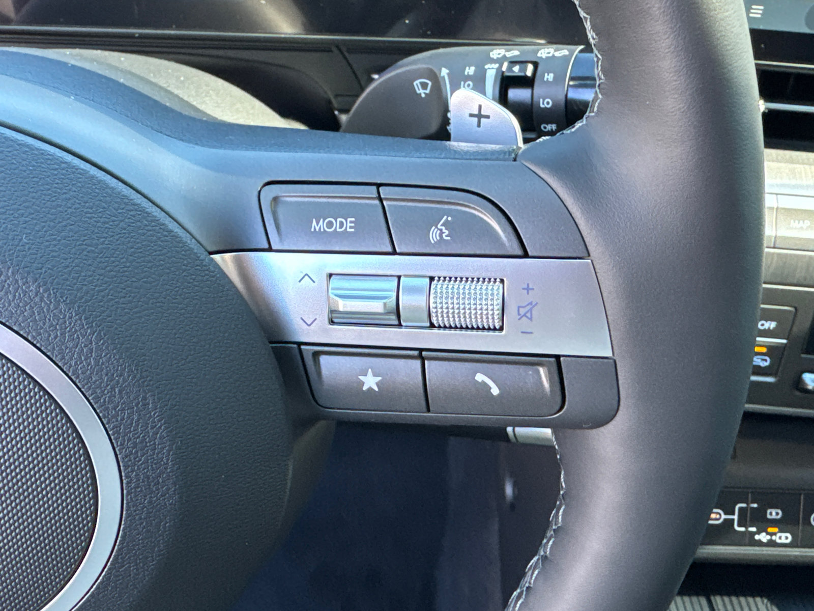 New 2026 Hyundai Kona Limited FWD image 28