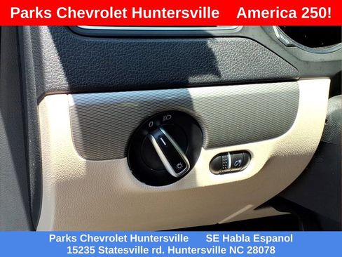 Used 2017 Volkswagen Jetta SE FWD image 17