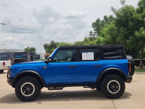 Used 2023 Ford Bronco Badlands w/ Sasquatch Package AWD/4WD image 4