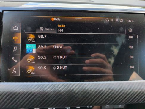 Used 2023 Audi e-tron GT Prestige w/ Prestige Package image 23