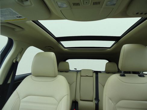 Used 2020 Ford Edge SEL w/ Convenience Package image 29