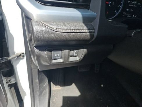 Used 2019 GMC Acadia SLE FWD image 15
