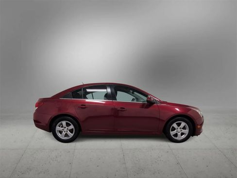 Used 2014 Chevrolet Cruze LT image 9
