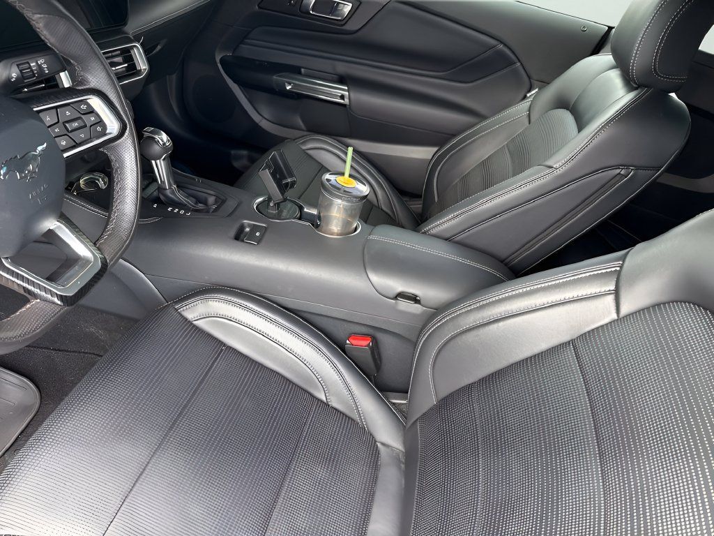 Used 2025 Ford Mustang Premium RWD image 9