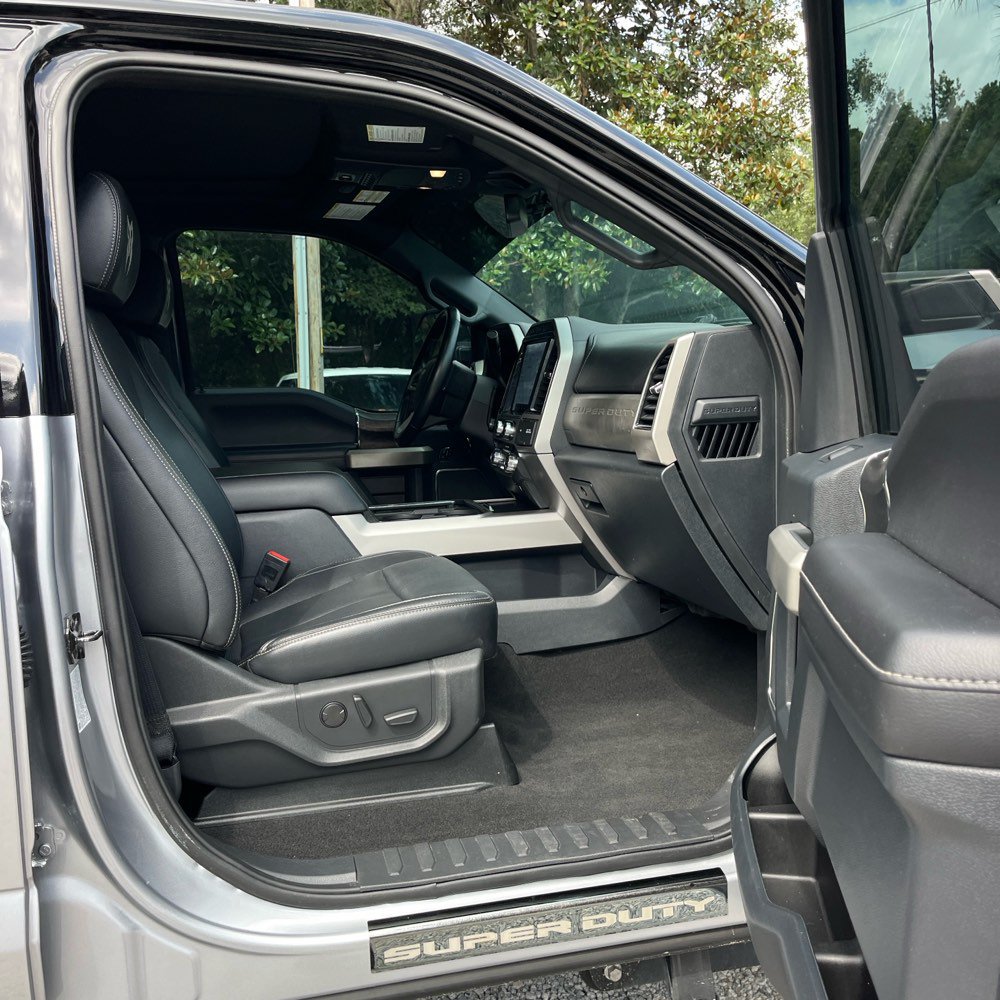 Used 2022 Ford F250 Lariat w/ Black Appearance Package AWD/4WD image 29