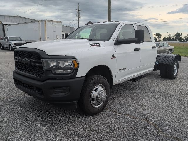 Used 2022 RAM 3500 Tradesman w/ Chrome Appearance Group AWD/4WD image 7