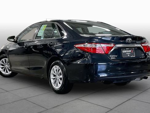 Used 2017 Toyota Camry LE image 12