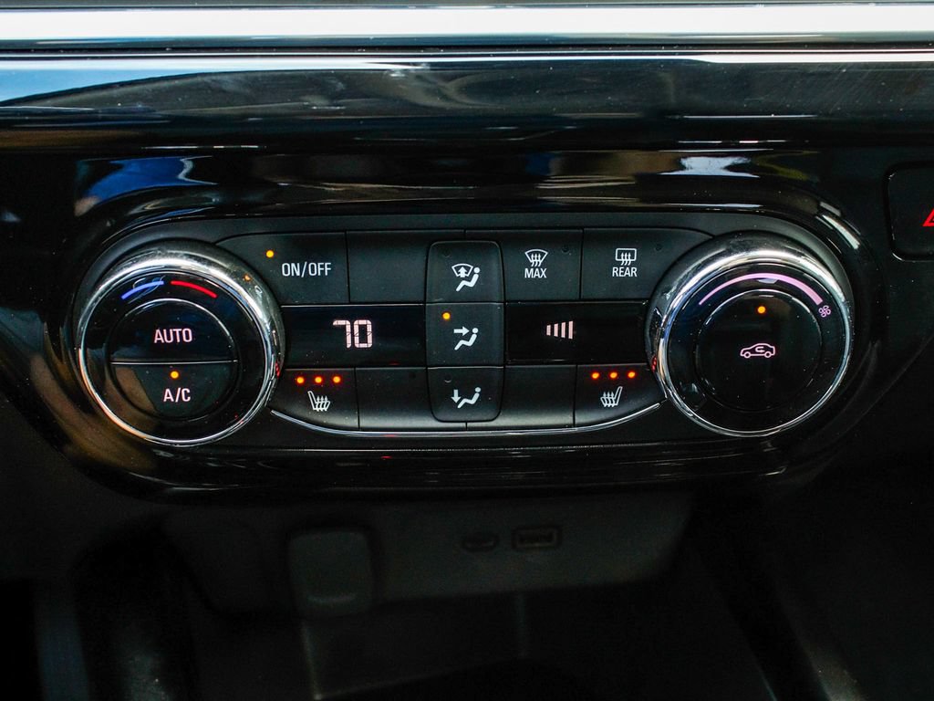 Used 2024 Chevrolet Trax ACTIV w/ Driver Confidence Package FWD image 22