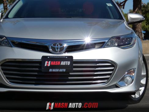 Used 2014 Toyota Avalon Limited FWD image 14