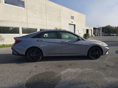 New 2026 Hyundai Elantra Sport image 8