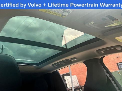 Used 2025 Volvo XC90 B6 Plus AWD/4WD image 22