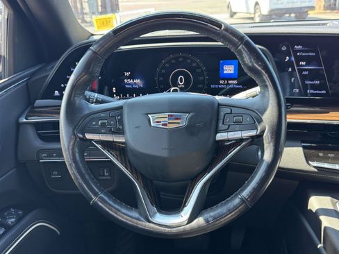 Used 2023 Cadillac Escalade Premium Luxury w/ LPO, Floor Liner Package AWD/4WD image 16
