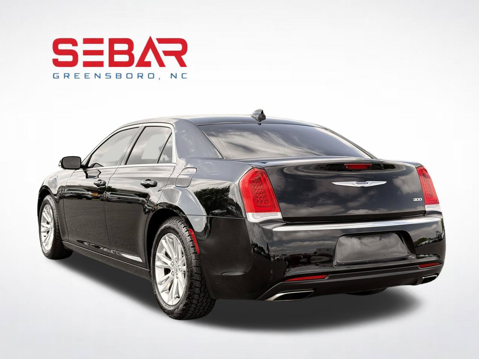 Used 2020 Chrysler 300 Touring w/ Driver Convenience Group RWD image 14