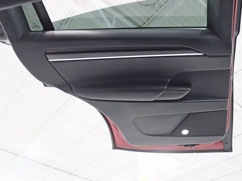 Used 2024 Tesla Model X Plaid image 35