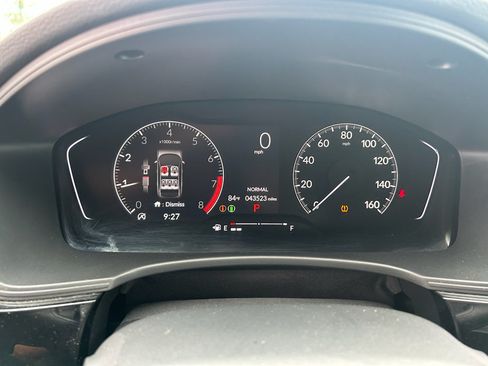 Used 2023 Honda Civic Sport image 10