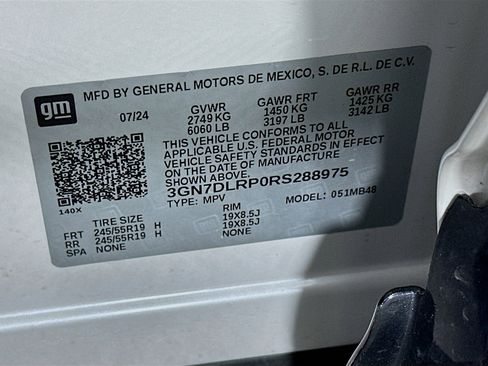 Used 2024 Chevrolet Equinox EV LT w/ Active Safety Package 3 FWD image 12