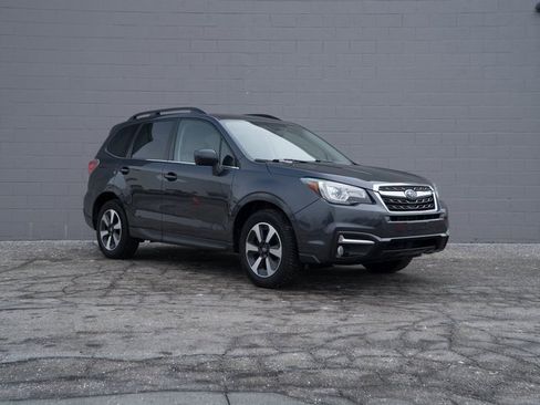 Used 2018 Subaru Forester 2.5i Limited image 9