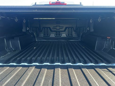 Used 2024 Chevrolet Colorado Trail Boss AWD/4WD image 13
