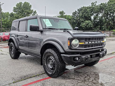 Used 2022 Ford Bronco Black Diamond AWD/4WD image 1
