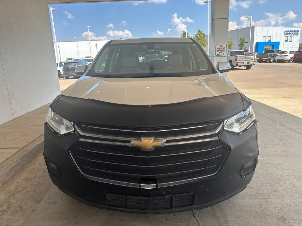 Used 2019 Chevrolet Traverse LT FWD image 2