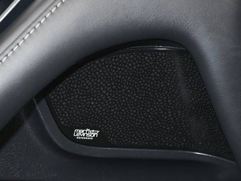 Used 2024 Lexus LX 600 F Sport image 11